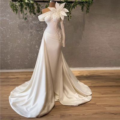 Unique Wedding Dresses Bridal Gown with Beading
