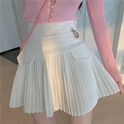 White pleated d metal plate high waist mini skirt 