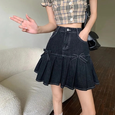 Denim bow pleated mini skirt 