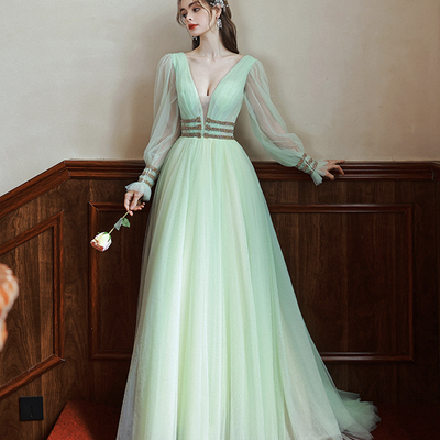Green v-neck tulle long prom dress, long sleeve evening dress