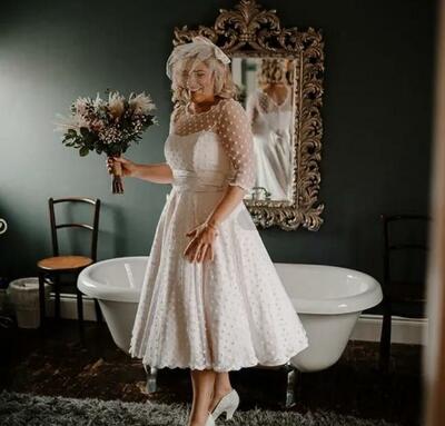 Simple Polka DotsTea-length Wedding Dress Bridal Dress