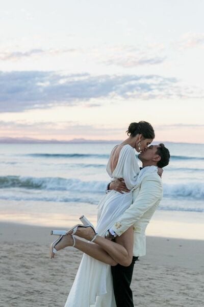 Simple Chiffon Beach Wedding Dress Bridal Dress