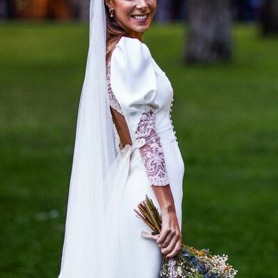 Simple sheath lace long sleeve beach boho wedding dress bridal dress - Thumbnail 5