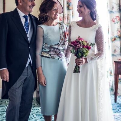 Simple polka dot sheer long sleeve wedding dress bridal dress