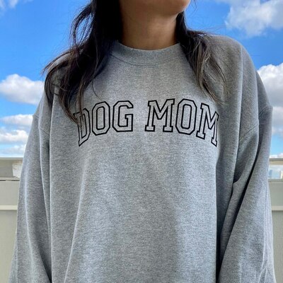 Free shipping-dog mom sweater
