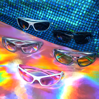 Y2K SUNGLASSES - Thumbnail 1