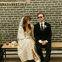 Elegant Lace Long Sleeve Wedding Dress Bridal Gown - Thumbnail 1