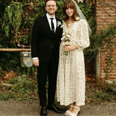 Elegant lace long sleeve wedding dress bridal gown