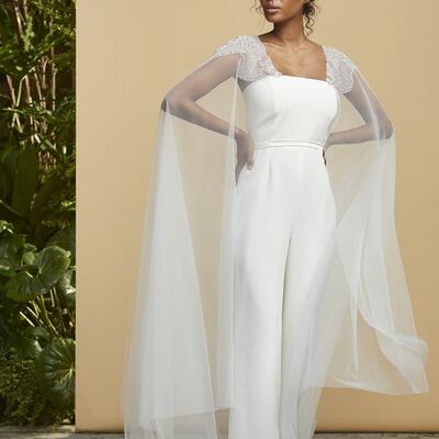 Elegant lace sleeveless wedding jumpsuit bridal jumpsuit