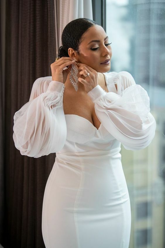 Elegant Sheath Long Sleeve Wedding Dress Bridal Dress