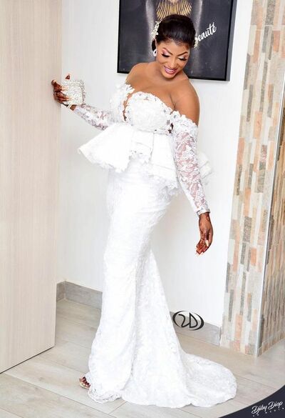  Luxury Long Sleeve Lace Off the Shoulder African Wedding Dress Bridal Dress