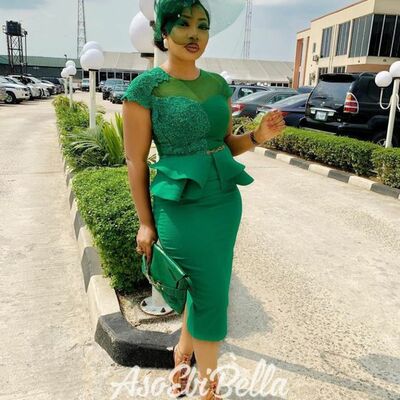 Dark green simple tea-length lacetea-length mother of the bride/groom dress