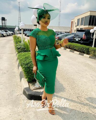 Dark Green Simple Tea-length LaceTea-length Mother of the Bride/Groom Dress