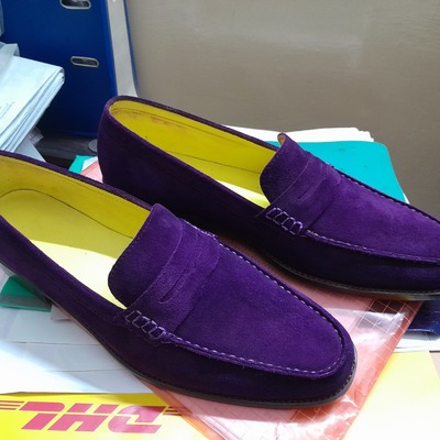 Classic men's hand stitch purple moccasin loafer style shoes, hot sale suede formal shoes