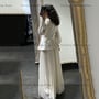 Elegant Ivory Mother of the Bride Dresses V Neck Long Sleeves Wedding Party Gowns Appliques Floor Length -1