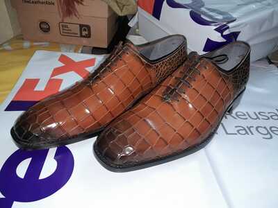 Classic Men's Hand Made Brown Alligator Formal Lace Up Shoes