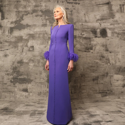 Lavender Mermaid Mother of the Bride/Groom Dresses O Neck Long Sleeves Wedding Party Gowns Feathers Buttons Floor-Lengt