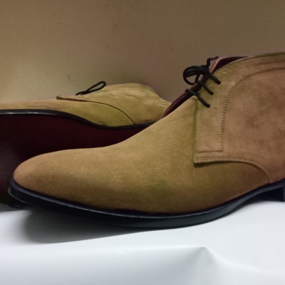 Luxury men's hand stitch brown chukka boot, genuine suede lace up formal boot