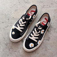 Summer low-top canvas shoes black all-match daisy graffiti hand-painted sun flower lace-up sneakers - Thumbnail 4