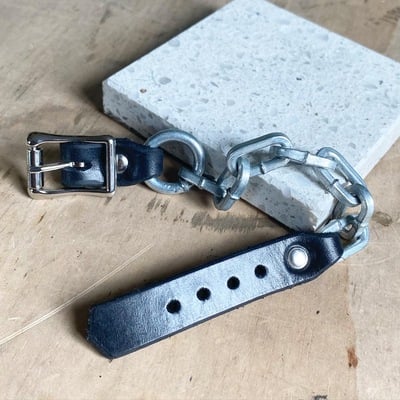 Hard-chain o-ring wristband