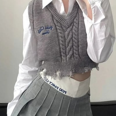 Vintage grey sweater vest 
