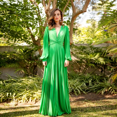 Elegant v neck mother of bride/groom dresses for women full sleeve chiffon wedding party gowns 2023 summer pleat