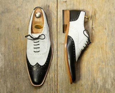 Beautiful Hand Stitched Wing Tip Brogue Toe Men's Lace Genuine Leather Black white Color Designer Shoes