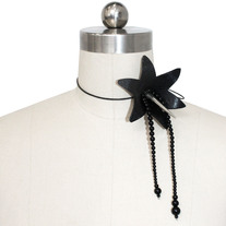 Star Bloom Choker ( Black )