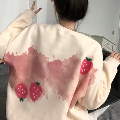 Strawberry print sweatshirt 