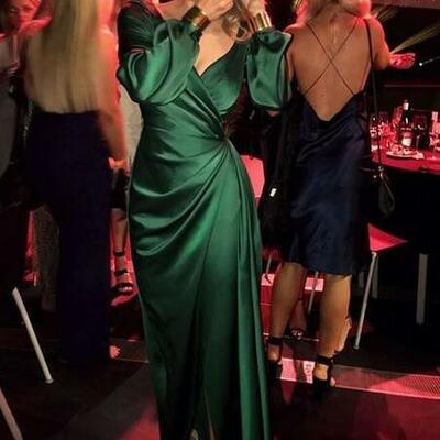 Elegant green v neck prom dress with long sleeves - Thumbnail 1