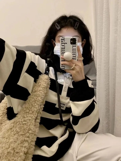 Black & White Stripe Polo Collar Sweatshirt 