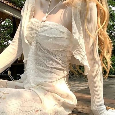 White y2k sleeveless beach crop top - Thumbnail 2