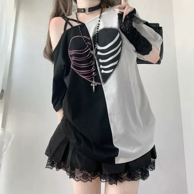 Black & White Heart Rib Skull Short Sleeve T-shirt 