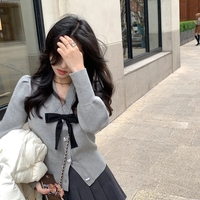 Bow Heart Button Cardigan  - Thumbnail 3