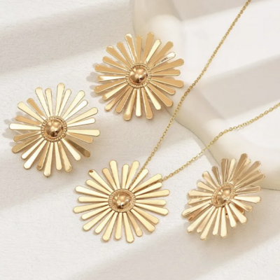 Gold plated flower 3 pieces jewelry set