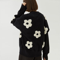 Chic Floral Cozy Cardigan - Thumbnail 3