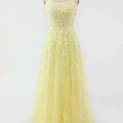 Beautiful yellow tulle prom dress with appliques