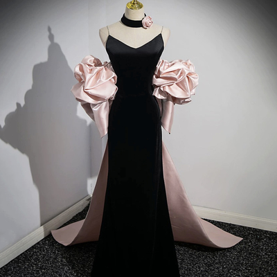 Black spaghetti strap mermaid evening gown with big bow - Thumbnail 1