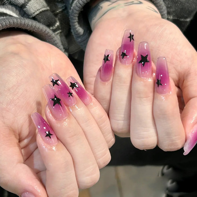 Ice cool purple: transparent fake nails for a sweet and cool look