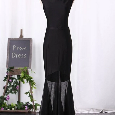 Black crew neck sleeveless sheath prom dresses