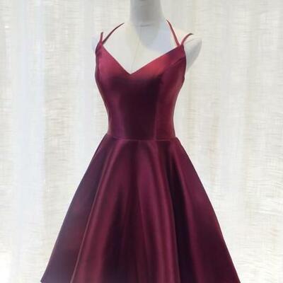 Straps v-neckline burgundy short party dress