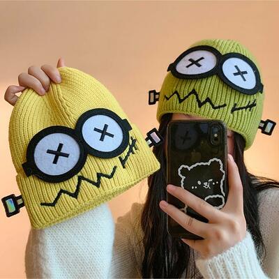Funky design robots beanie knit hat 