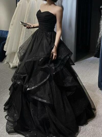Sweetheart Black Tulle Layers Ball Gown Formal Prom Dresses