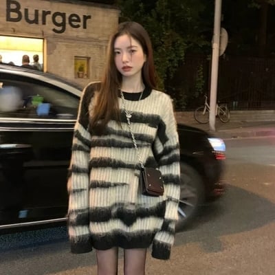 Black stripe knit oversized sweater 