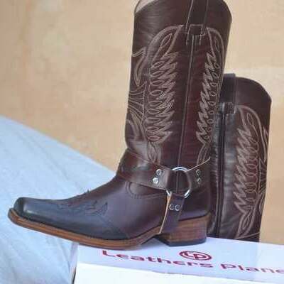 New handmade men's buckle caved cowboy boots