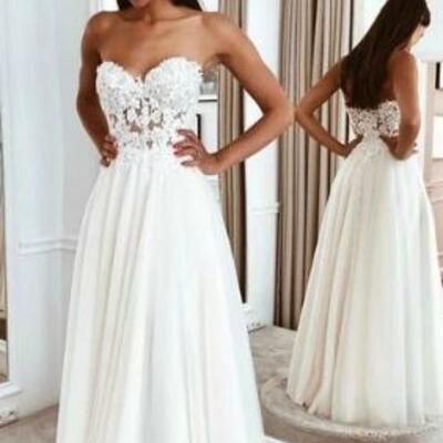 A line strapless beach chiffon wedding dress with lace