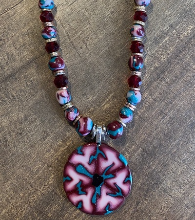 Pink muliple color necklace