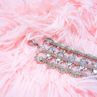 Beatrice Princess Choker - Thumbnail 4