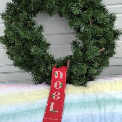 Artificial door christmas wreath metal wire framed holiday seaonal