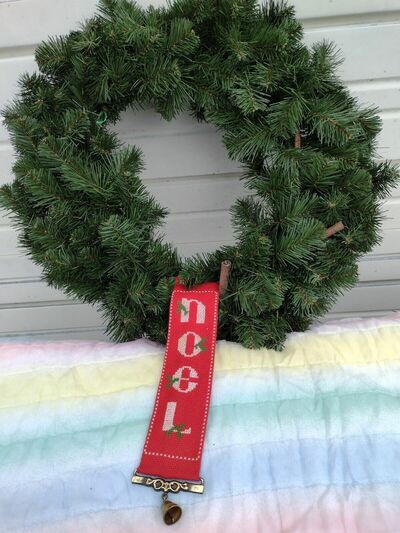 Artificial Door Christmas Wreath metal Wire framed holiday seaonal